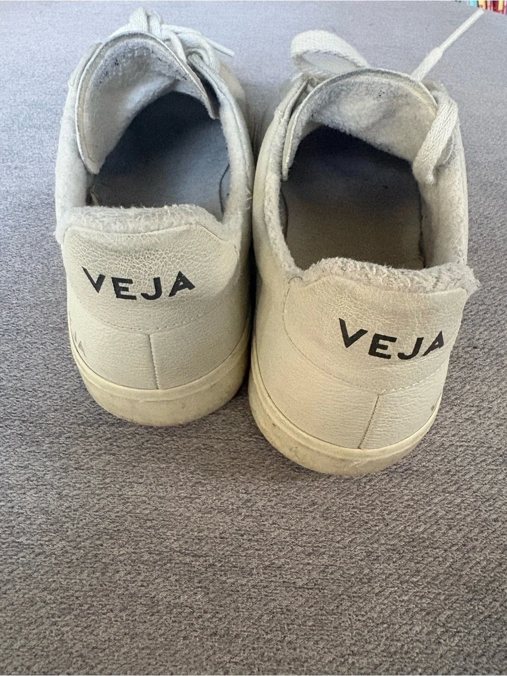 Veja Men’s Low-Top Sneakers in Off-White